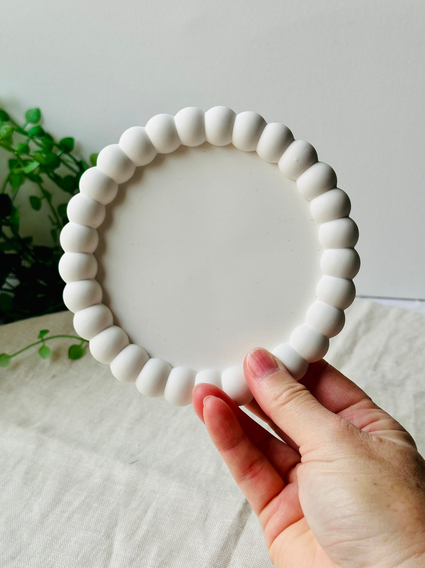 Classic white acrylic resin bubble trinket tray
