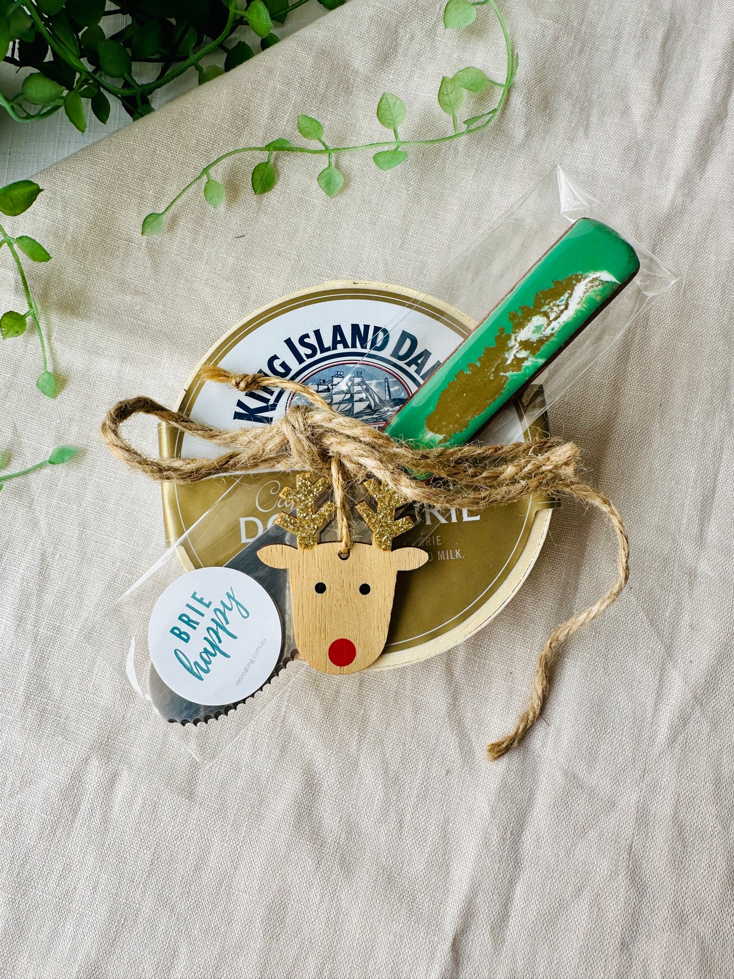 Bamboo green resin cheese knife - READY TO POST