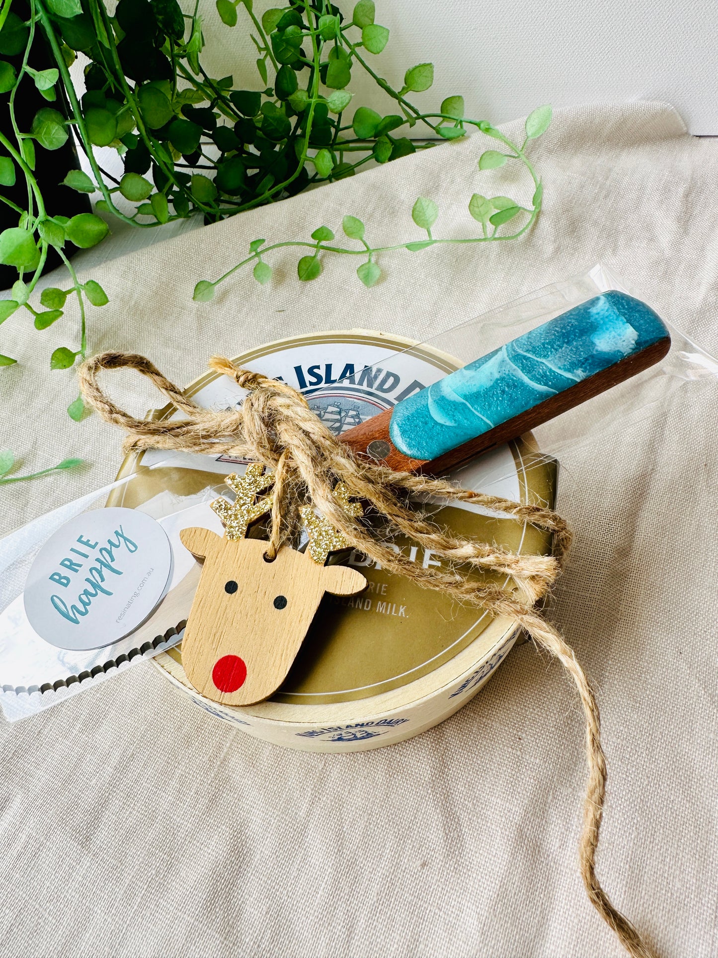 Teal and aqua resin cheese knife - READY TO POST