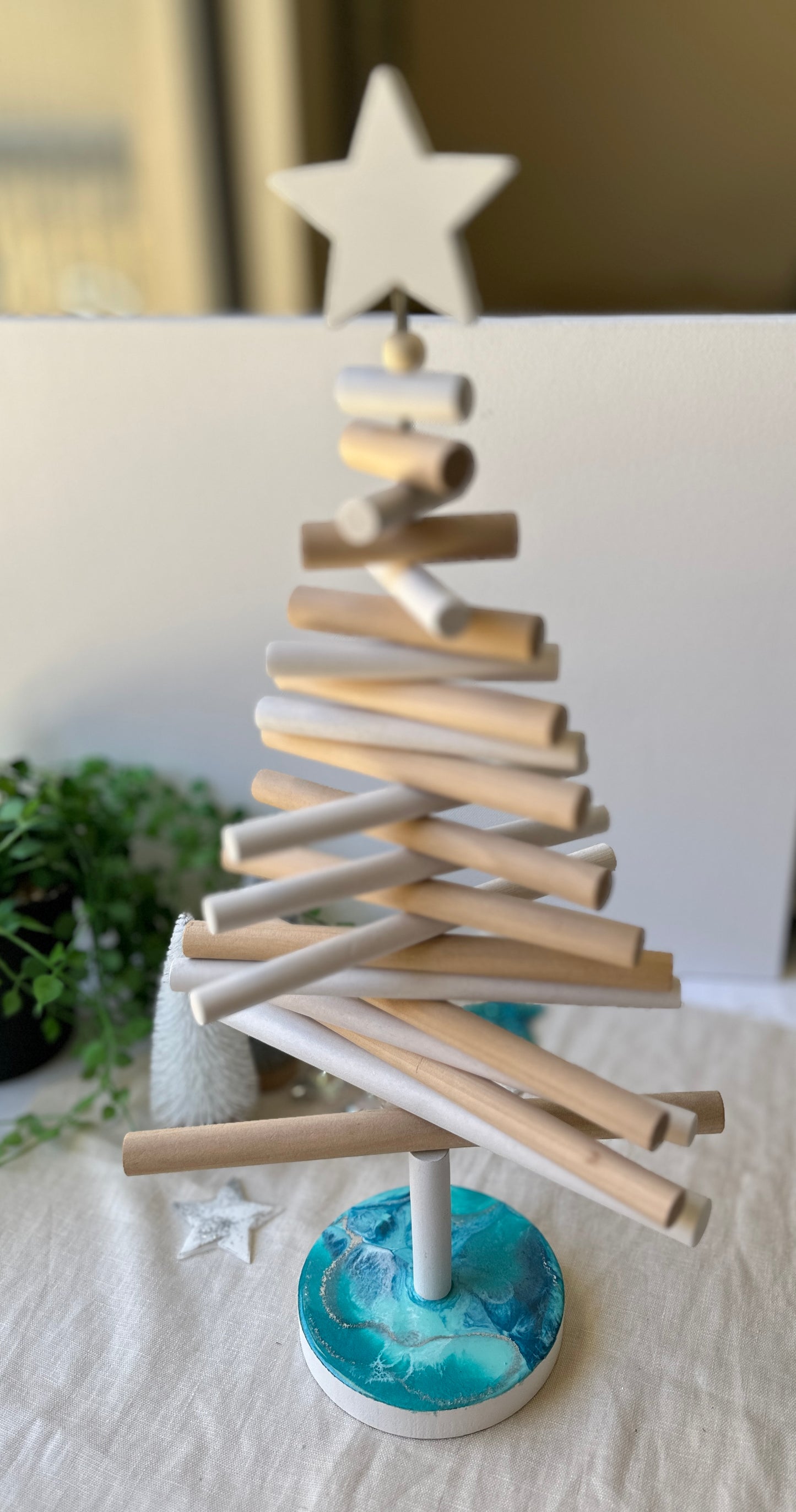 CHRISTMAS TREE - stunning festive decor with aqua and teal base