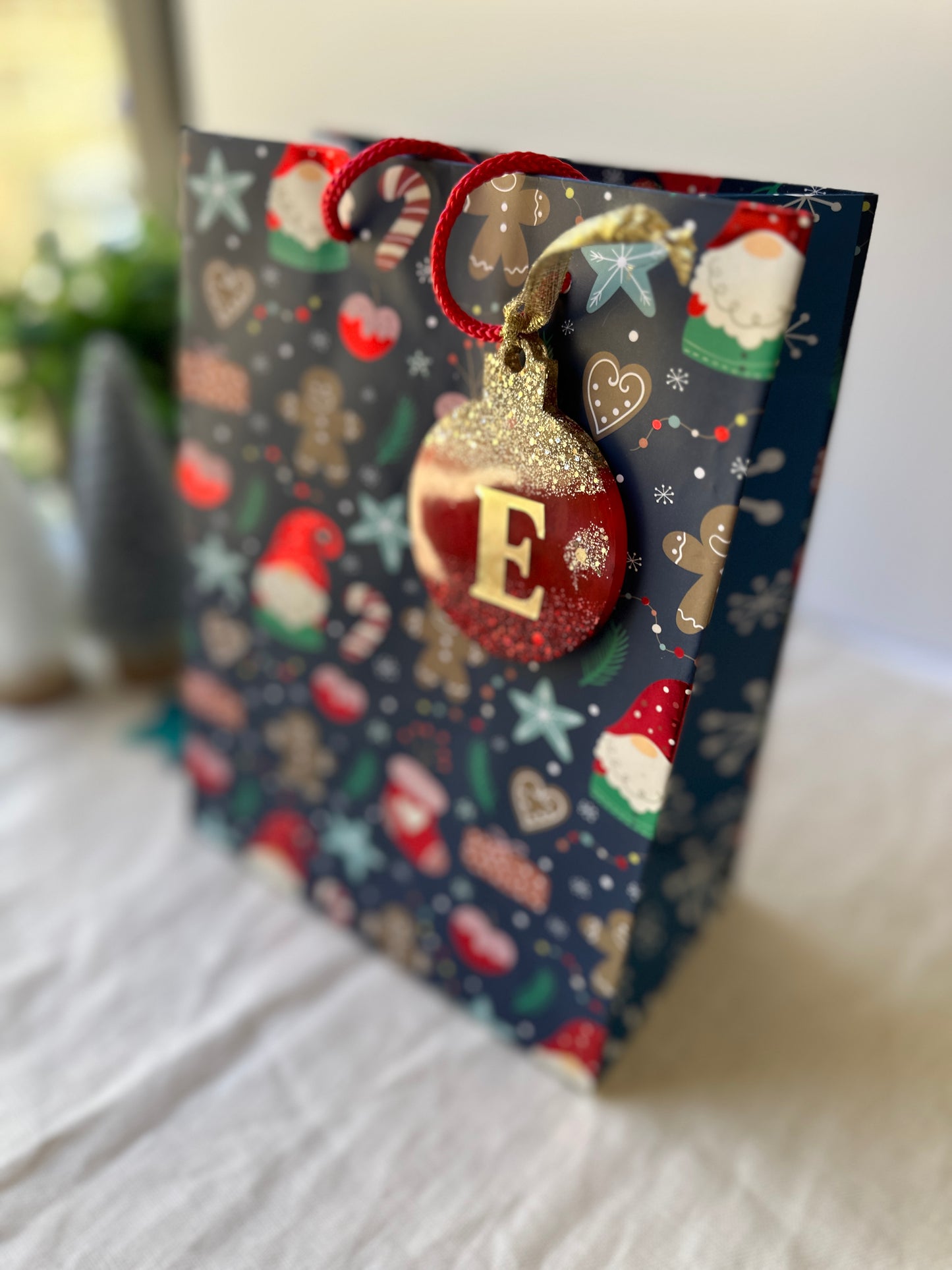 CHRISTMAS BAUBLE DECORATION - red