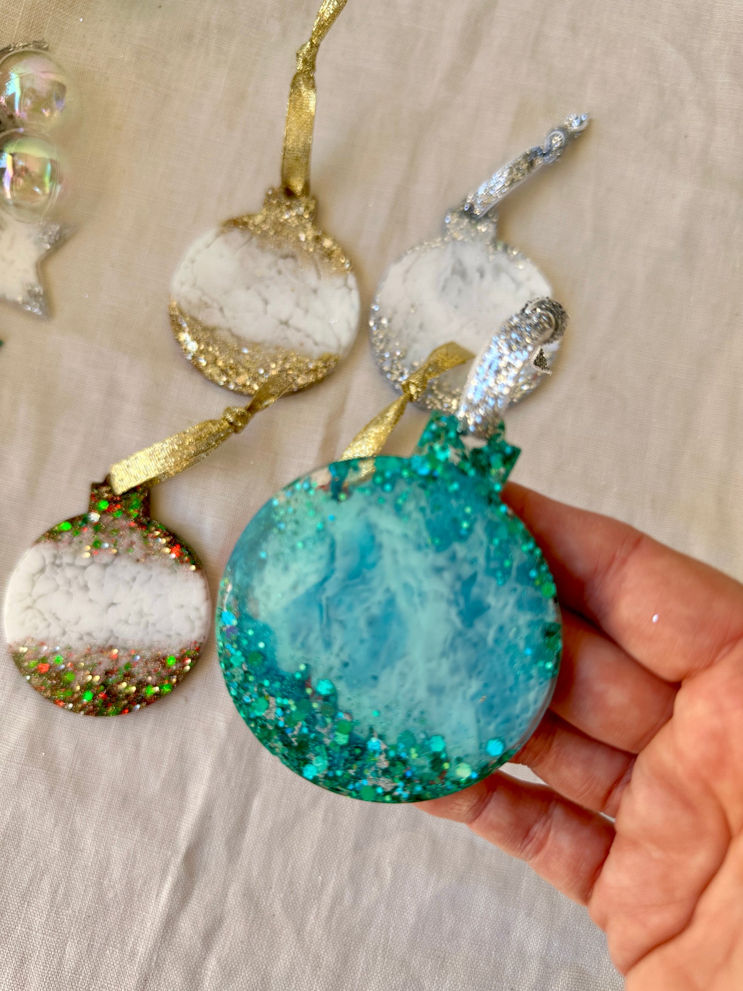 CHRISTMAS BAUBLE DECORATION - aqua
