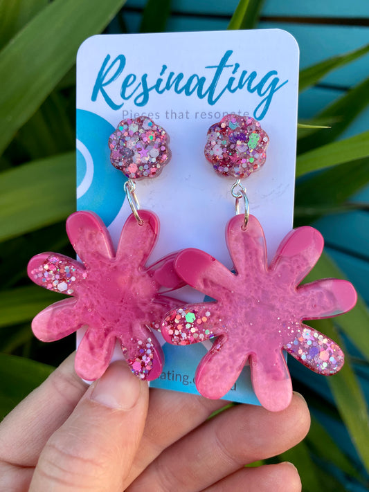 HAPPY DAISIES - daisy earrings - candy pink